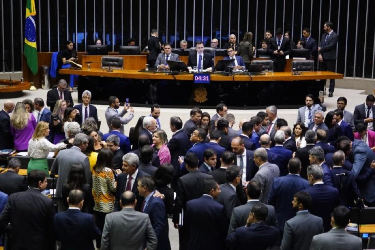 SESSÃO CONJUNTA DO CONGRESSO NACIONAL É CANCELADA E VETO 25 PODE SER  ANALISADO NA PRÓXIMA SEMANA 