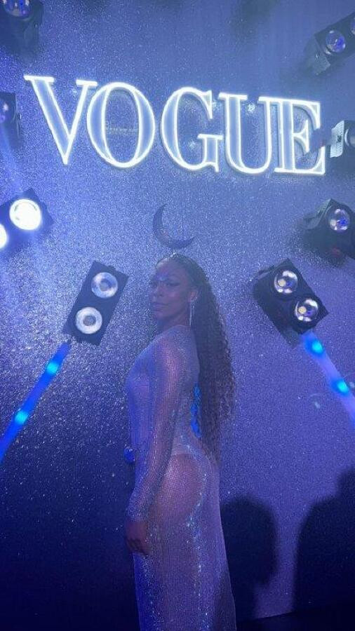 VOGUE