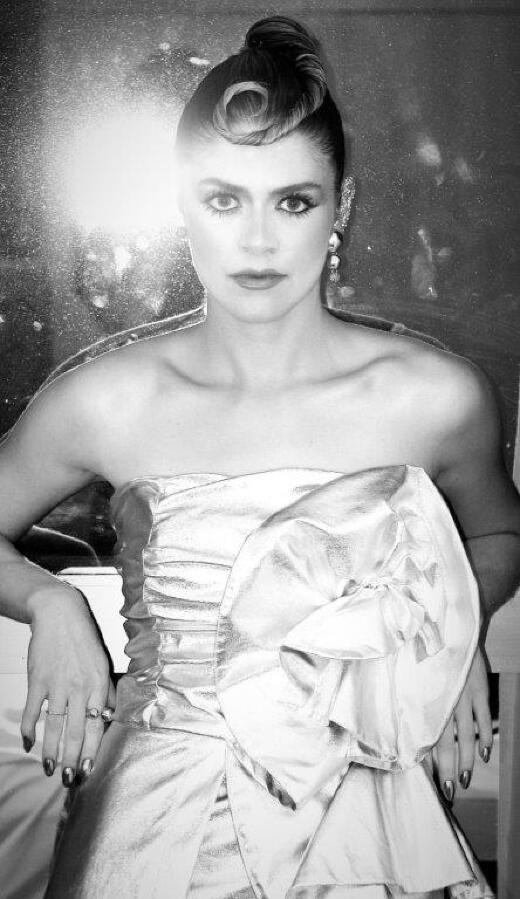 VOGUE