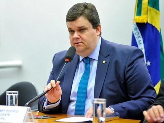 Wolney Queiroz 