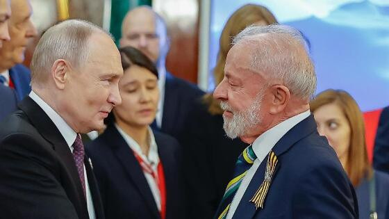 presidente-da-republica-luiz-inacio-lula-da-silva-durante-jantar-oferecido-pelo-presidente-da-federacao-da-russia-vladimir-putin-1746739555039_v2_900x506.jpg