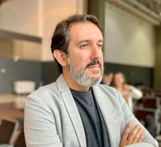 Thiago Pacheco é especialista em finanças, mercado, controladoria, agronegócios e ESG, com mais de 20 anos de atuação no setor financeiro, passagens por grandes bancos internacionais e pelos principais players do agronegócio. É também professor, ment