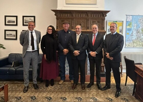 Foto: Gaetan Mourão (diplomata), Paula Sodré (diretora executiva do Imac), Amarildo Merotti (Famato), Cesar Miranda (Sedec), Fernando Magalhães (embaixador do Brasil na Holanda), Caio Penido (presidente do Imac)