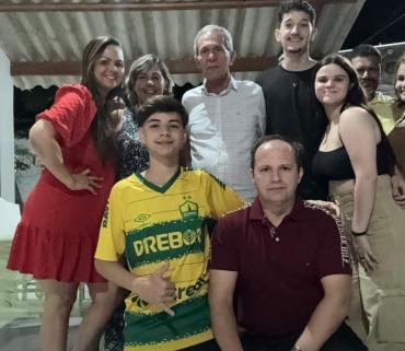 Dr. Tufik Affi  e família 