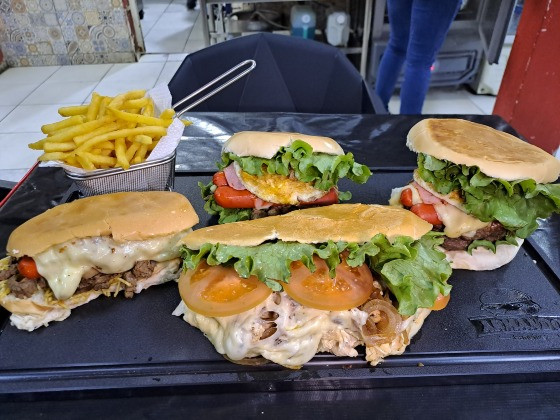Armando Lanches