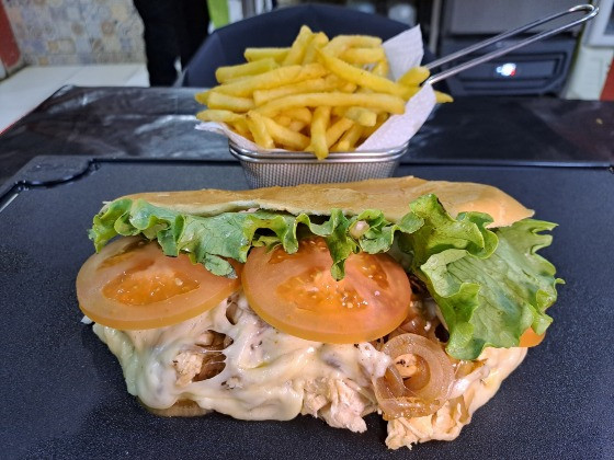 Armando Lanches