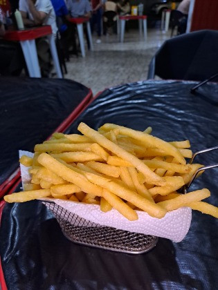 Armando Lanches