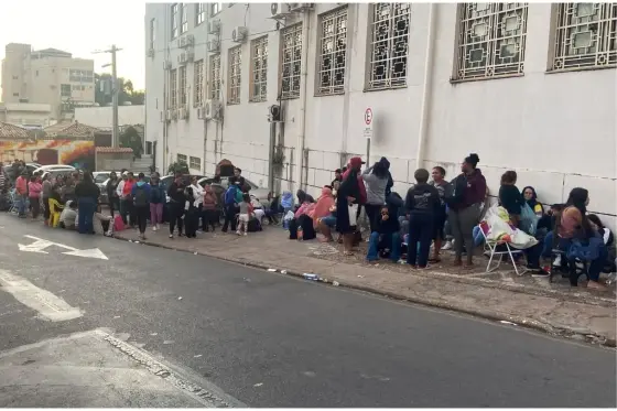 Pessoas cadastro programa Casa Cuiabana
