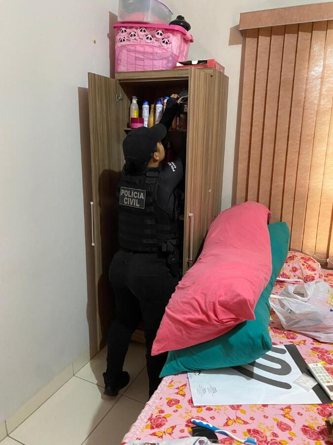POLÍCIA 