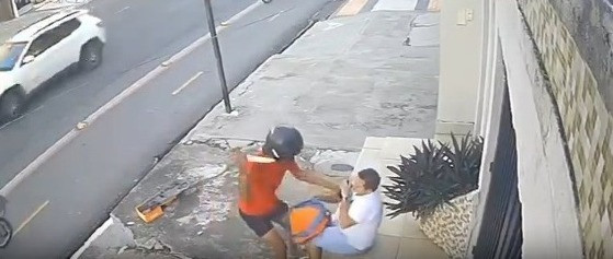 AMEAÇA FACADA